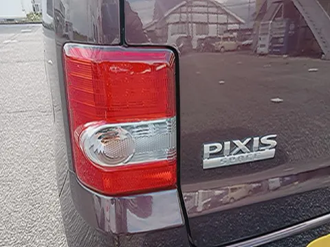 Toyota Pixis Space