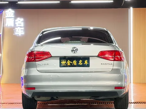 Volkswagen Sagitar