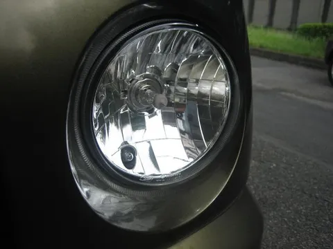 Daihatsu Naked