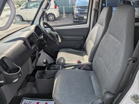 Mitsubishi Minicab Van
