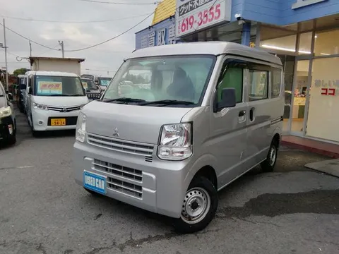 Mitsubishi Minicab Van