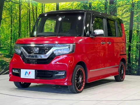 Honda N-BOX Custom