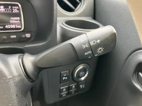 Daihatsu Mira Tocot
