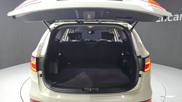 Hyundai Grand Santa Fe (Maxcruz)