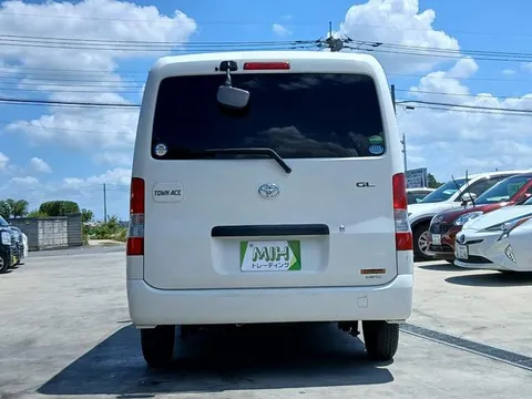 Toyota TownAce Van