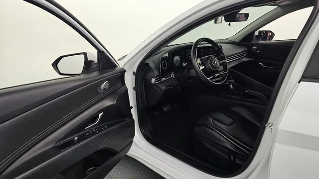Hyundai Elantra (Avante)