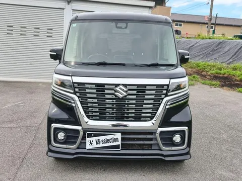 Suzuki Spacia Custom