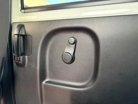 Mitsubishi Minicab Van