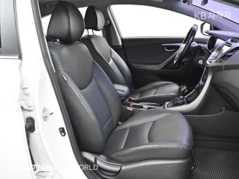 Hyundai Elantra (Avante)