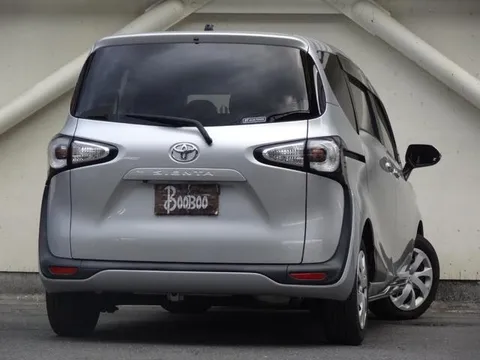 Toyota Sienta