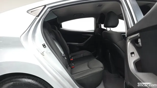 Hyundai Elantra (Avante)