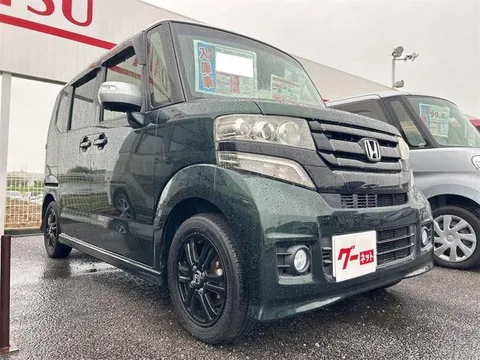Honda N-BOX Custom