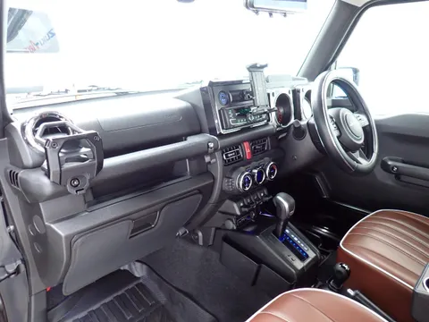 Suzuki Jimny Sierra