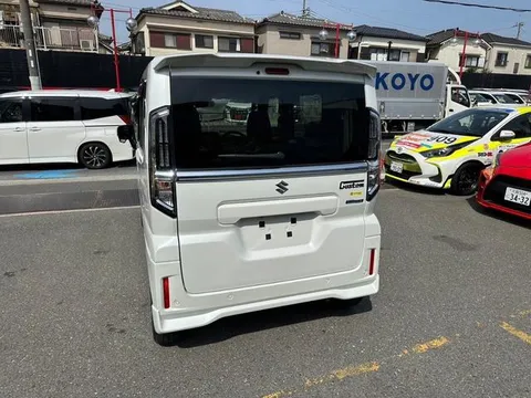 Suzuki Spacia Custom
