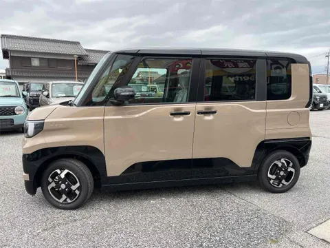 Mitsubishi Delica Mini