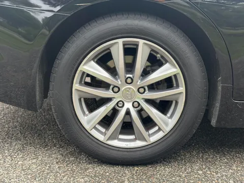 Infiniti Q50L