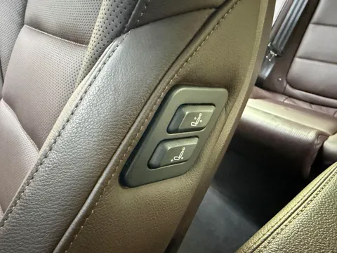 Hongqi H7