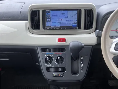 Daihatsu Mira Tocot
