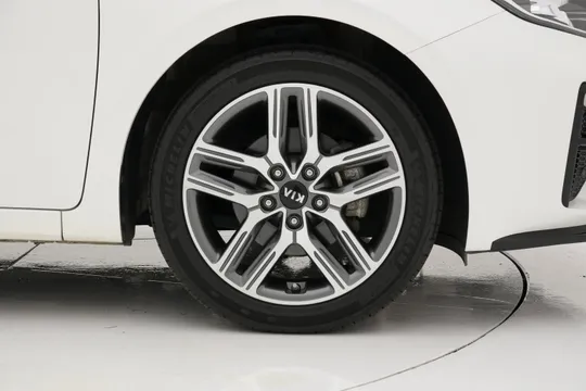 Kia Cerato (K3)