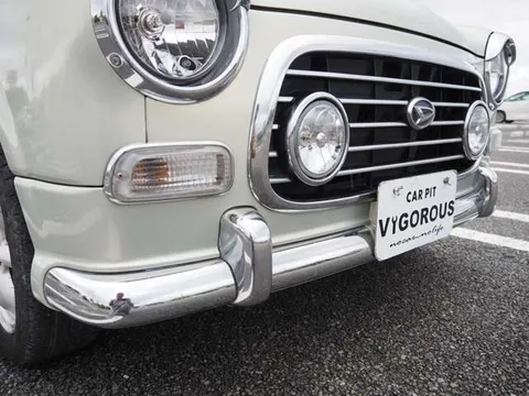 Daihatsu Mira Gino