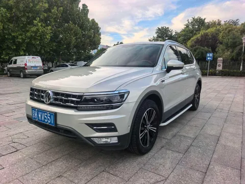 Volkswagen Tiguan L