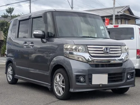 Honda N-BOX Custom