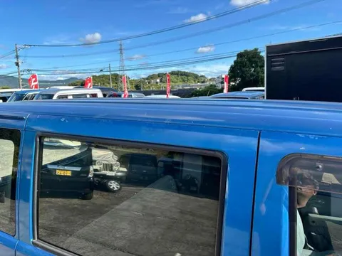 Nissan Clipper Van