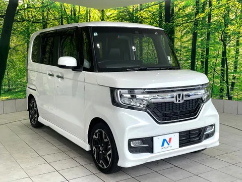 Honda N-BOX Custom