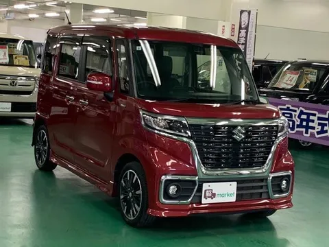 Suzuki Spacia Custom