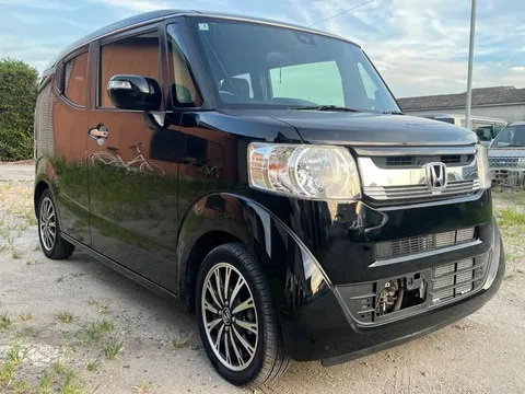 Honda N-BOX Slash