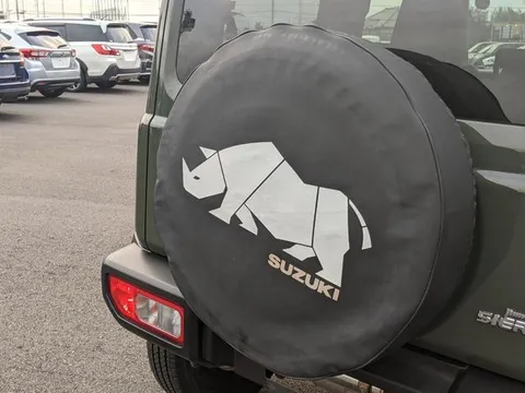 Suzuki Jimny Sierra