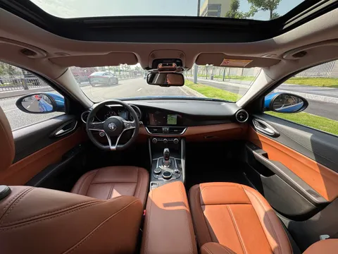 Alfa Romeo Giulia