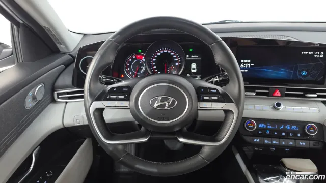 Hyundai Elantra (Avante)