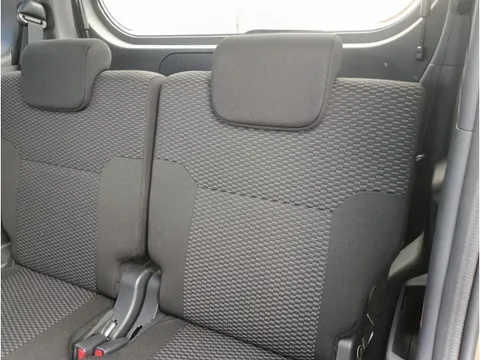 Toyota Pixis Mega
