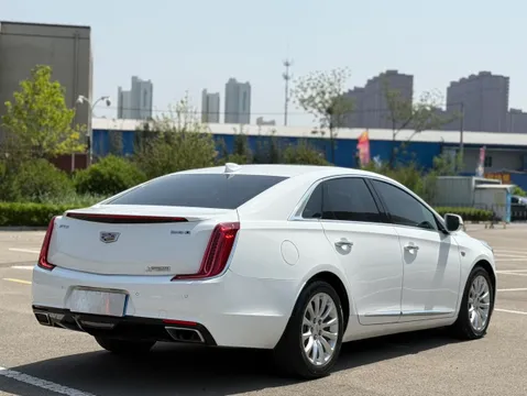 Cadillac XTS