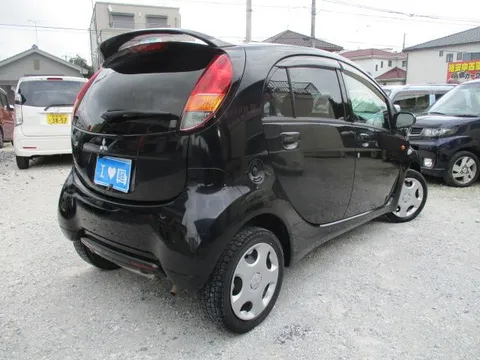 Mitsubishi I