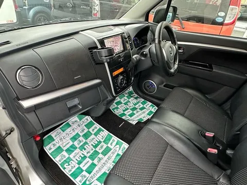 Suzuki Wagon R Stingray