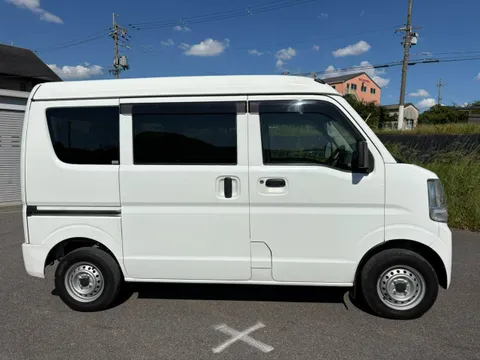 Nissan Clipper