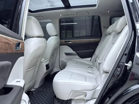 Gac GS8