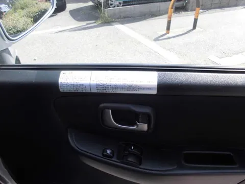 Nissan KIX