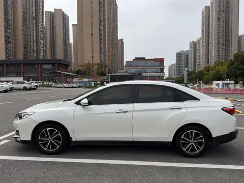 Venucia D60