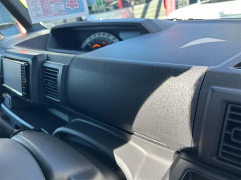 Toyota Pixis Mega