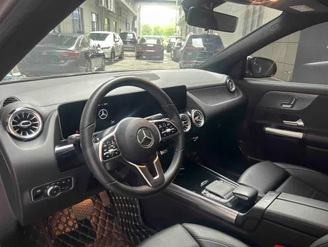 Mercedes-Benz Mercedes-Benz GLA