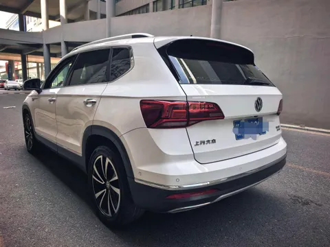 Volkswagen Tharu