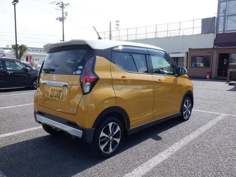 Mitsubishi eK X