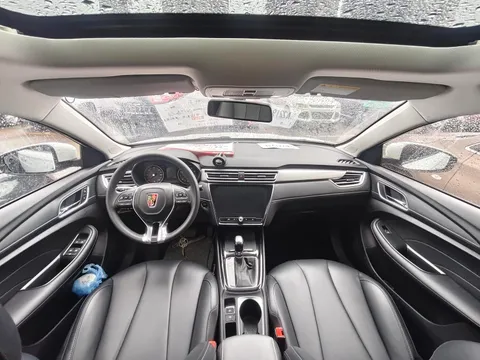 Roewe i5