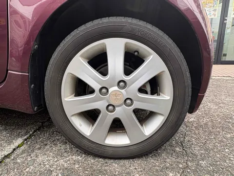 Mitsubishi I