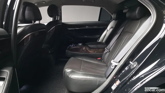 Genesis G90 (EQ900)