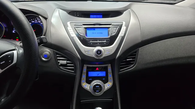Hyundai Elantra (Avante)
