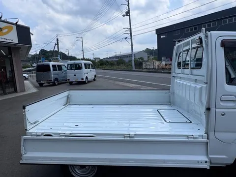 Nissan Clipper Truck
